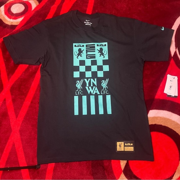 Nike Liverpool FC X LeBron James 2023/24 Max90 Soccer Tee Men's SMALL FQ6585-010 - Picture 3 of 4